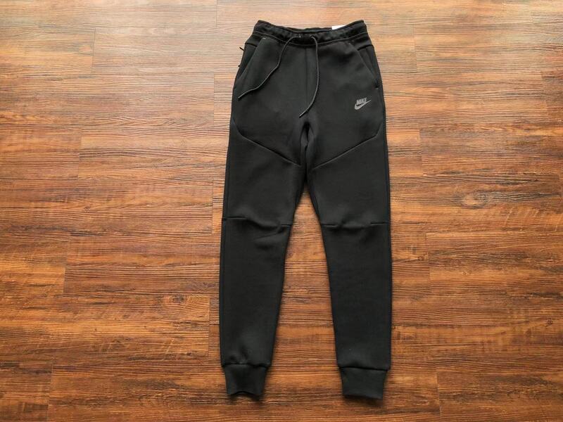 Calça Nike Tech Fleece Preta