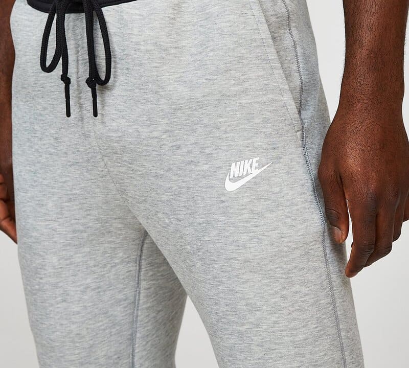 Conjunto Nike Tech Fleece Cinza/Preto 2023 (New Season)