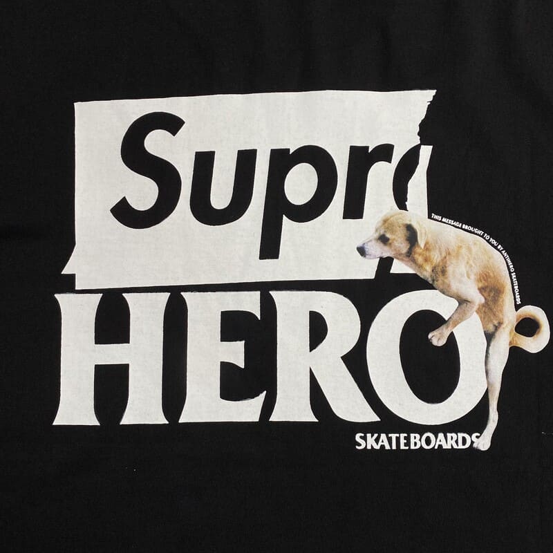 Camiseta Supreme ANTIHERO Dog