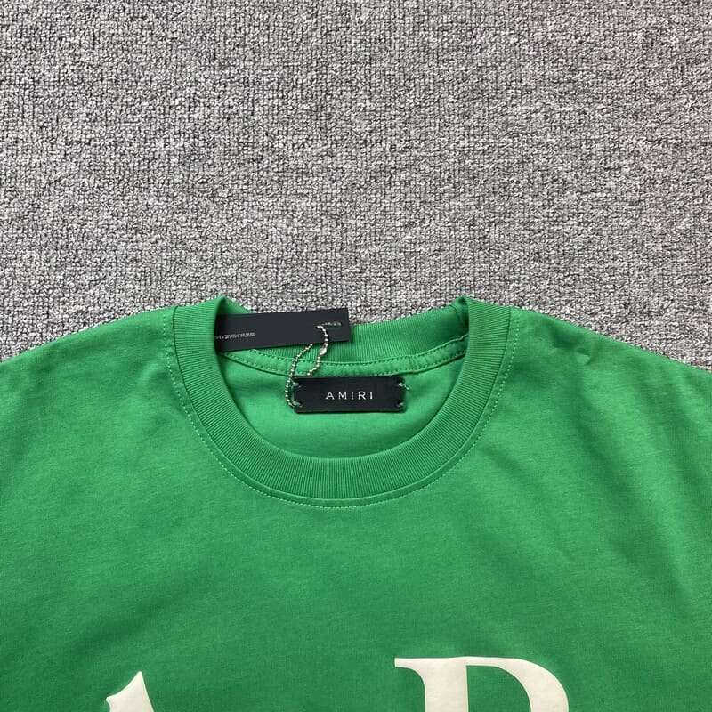 Camiseta Amiri Staggered Logo Verde