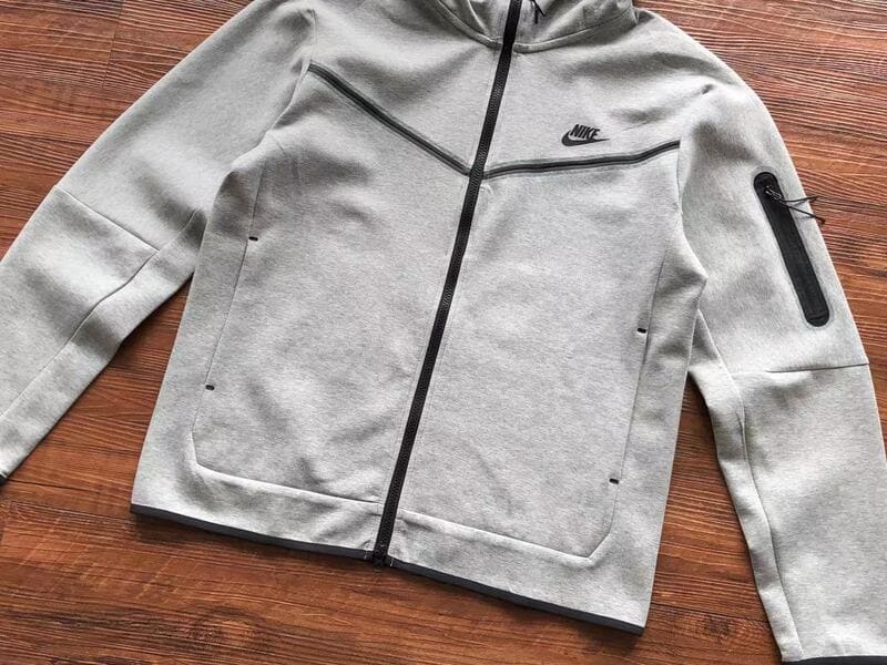 Conjunto Nike Tech Fleece Cinza