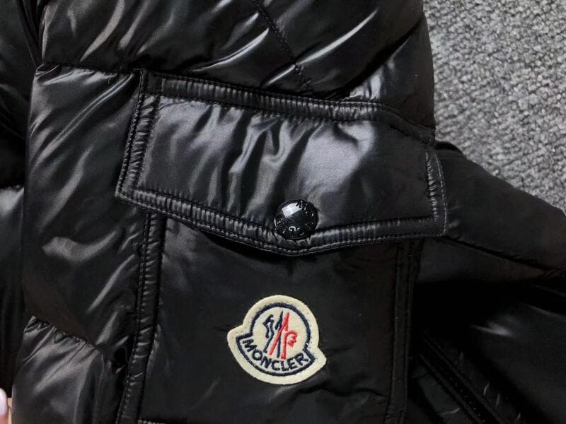 Jaqueta Moncler Maya Black